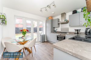 Kitchen/Diner- click for photo gallery